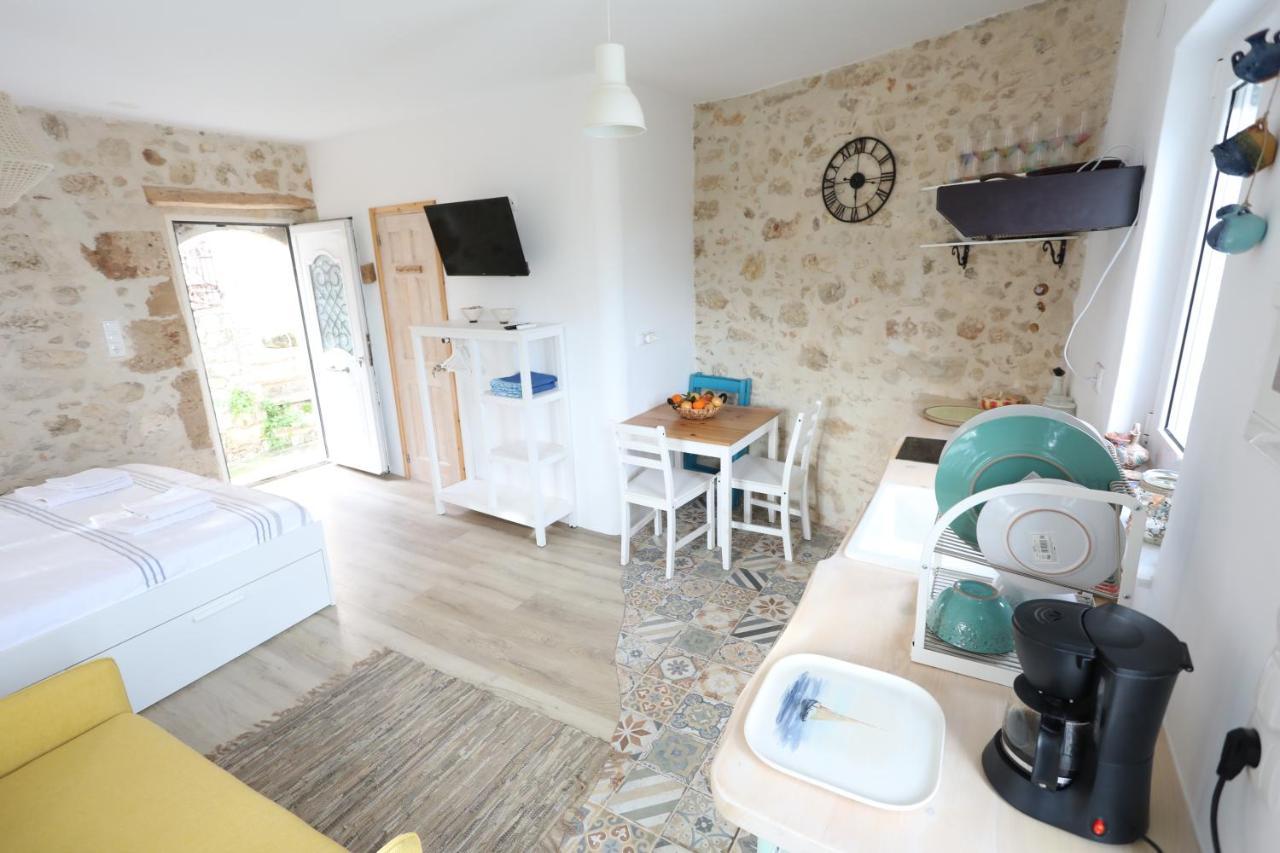 Ravi Boutique Home - 1 Minute Walk From Beach Kalyves Exteriér fotografie