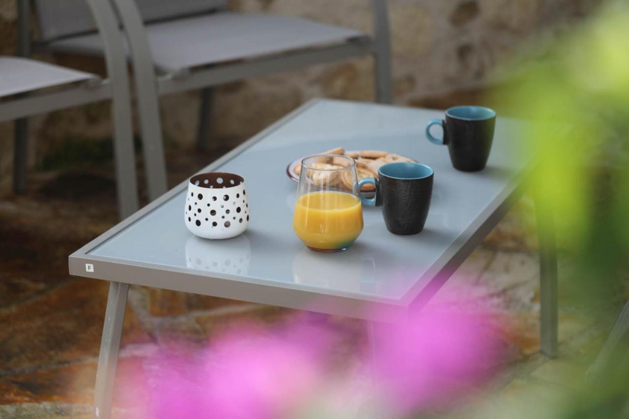 Ravi Boutique Home - 1 Minute Walk From Beach Kalyves Exteriér fotografie